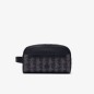 TROUSSE DE TOILETTE THE BLEND EN TOILE MONOGRAMME NOIR/GRIS LACOSTE TROUSSE DE TOILETTE THE BLEND EN TOILE MONOGRAMME NOIR/GRIS LACOSTE
