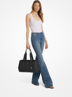 PETIT SAC PORTÉ MAIN ROMEE EN CUIR GRAINÉ NOIR MK